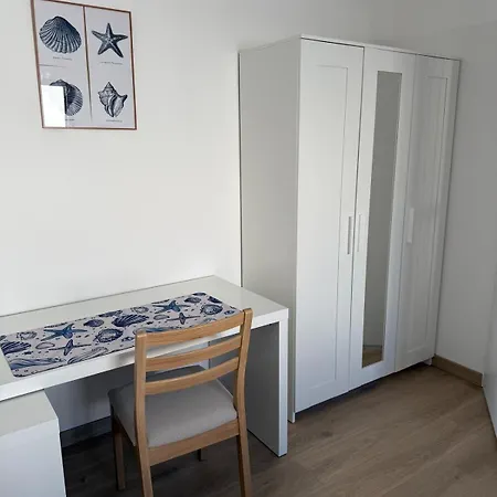 Holiday home Jolie Maison Proche Du Centre *